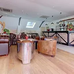 香槟多迈纳撒克里特住宿加早餐旅馆