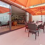 香槟多迈纳撒克里特住宿加早餐旅馆 住宿加早餐酒店 4*