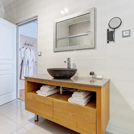 Champagne Domaine Sacret - Ay