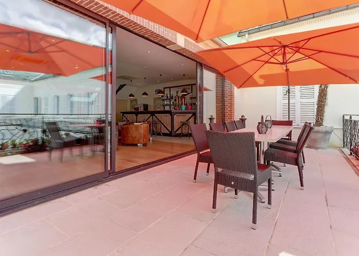 Champagne Domaine Sacret - Ay Bed & Breakfast 4*