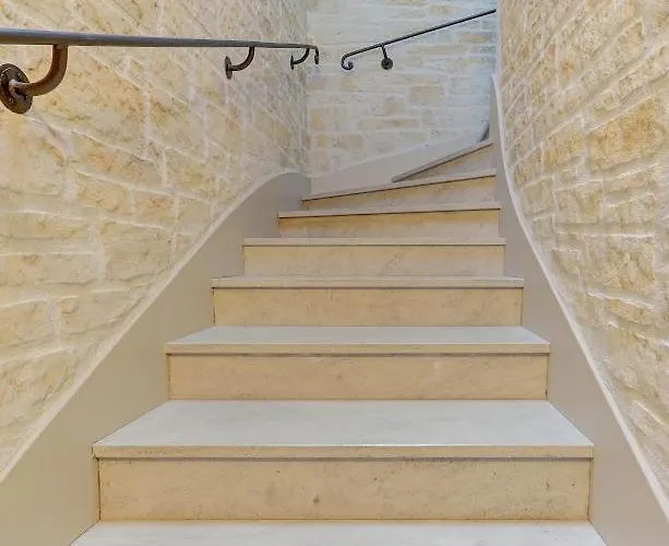 Champagne Domaine Sacret - Ay Bed & Breakfast