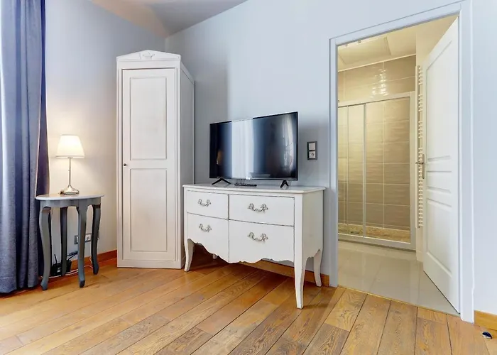 Champagne Domaine Sacret - Ay 4*